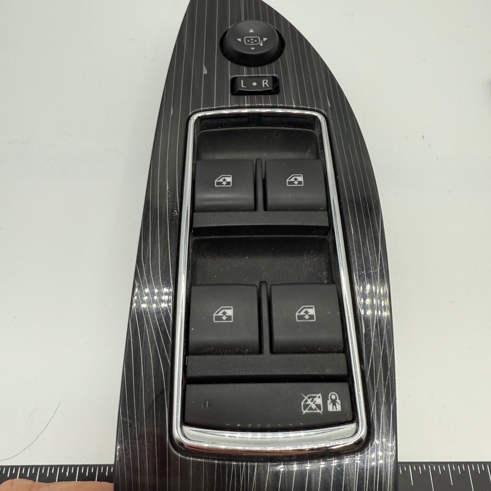 GM 23466791 Front‎ Left Driver Side Master Power Window Switch Door Control